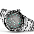Oris Oris Divers Sixty‑Five 01 733 7707 4053-07 8 20 18  наручные мужские часы фото под углом.